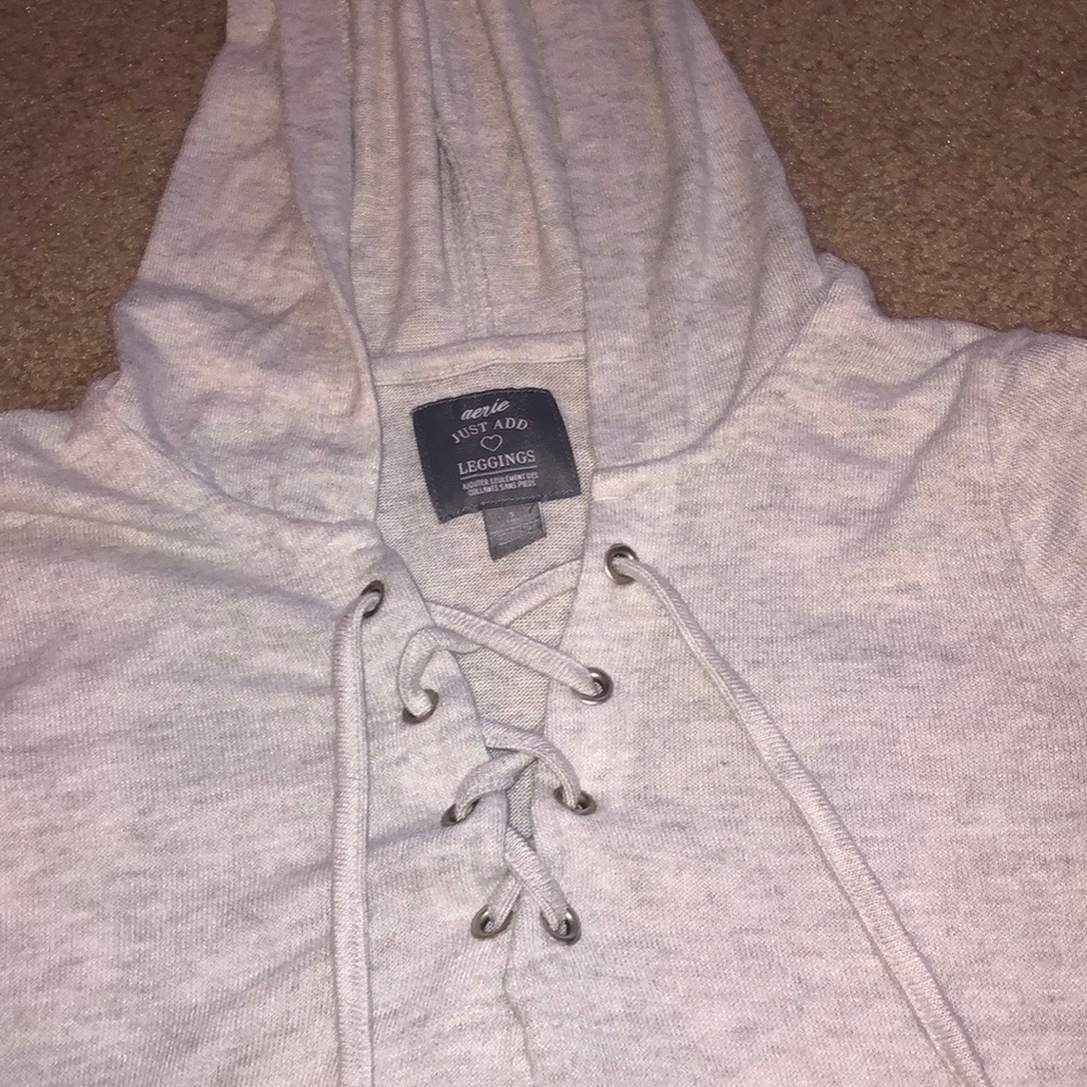 Long sleeve lightweight sweater with hood!!